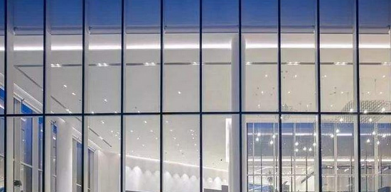 幕墻玻璃更換施工中，要從哪些方面降低建筑能耗？